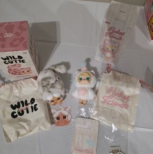 Pop Mart 🤍 BUNDLE Crybaby Wild But Cutie- Vanilla Cutie & Molly Pocket Friends